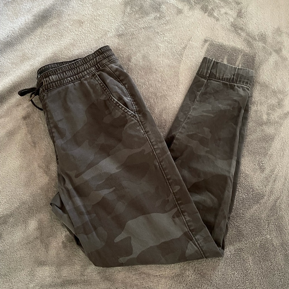 Hollister Camo Pants